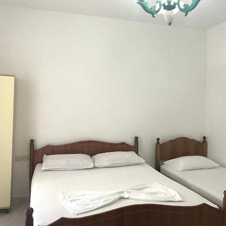 Colombo Hotel Vlorë Екстериор снимка