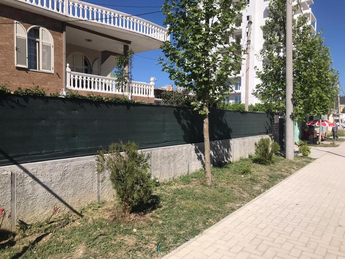 Colombo Hotel Vlorë Екстериор снимка