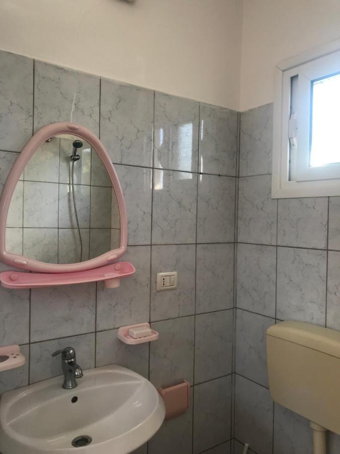 Colombo Hotel Vlorë Екстериор снимка