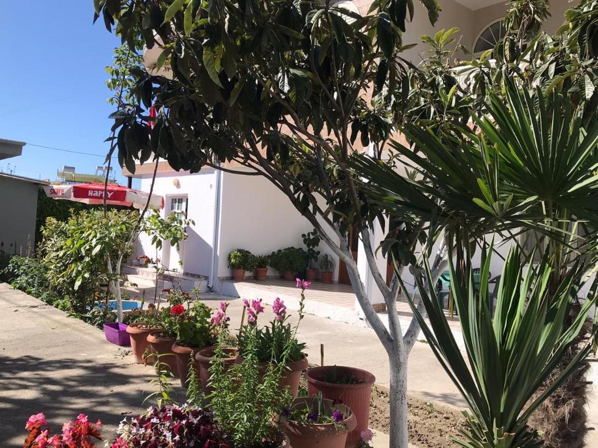 Colombo Hotel Vlorë Екстериор снимка