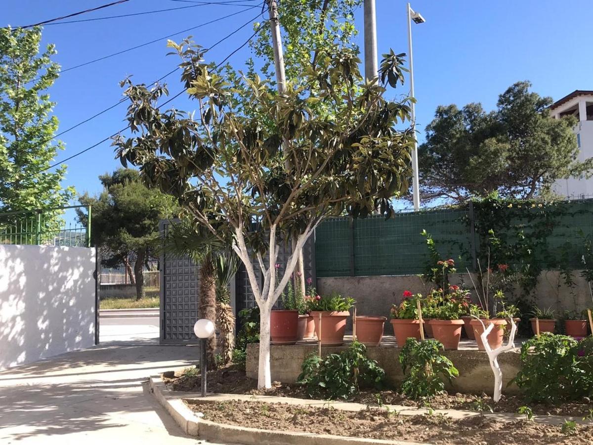 Colombo Hotel Vlorë Екстериор снимка